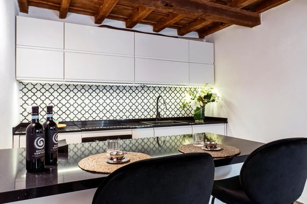 Palazzovilla Historic Building Luxury Suite Florence